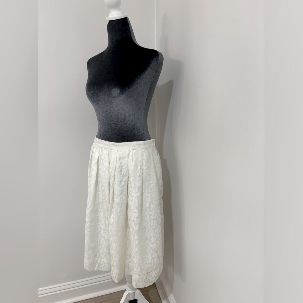J. Crew White Skirt With Floral Overlay Size 6 - Picture 3 of 11